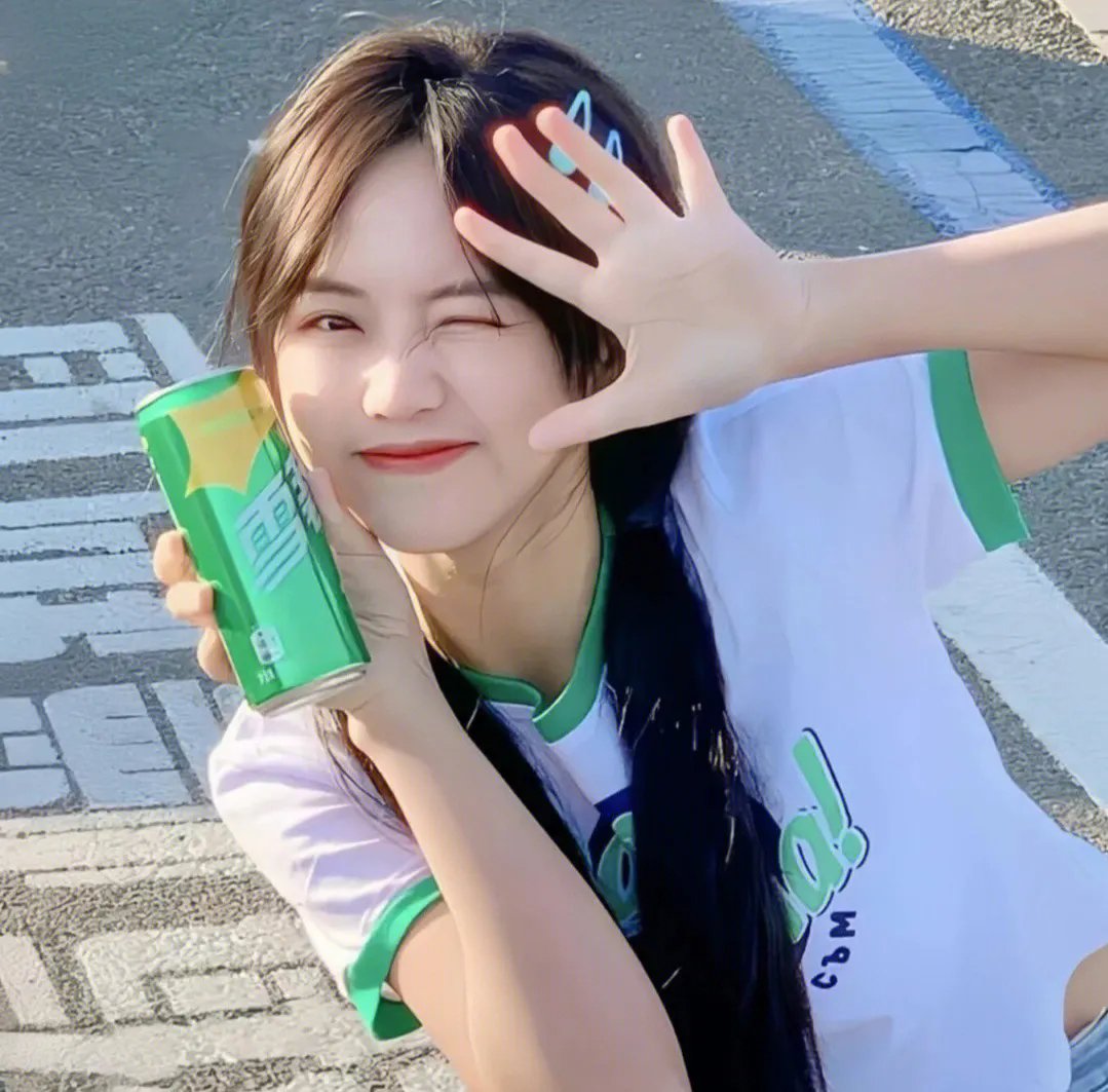 与君初相识